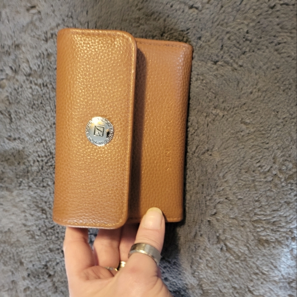 Stone mountain wallet